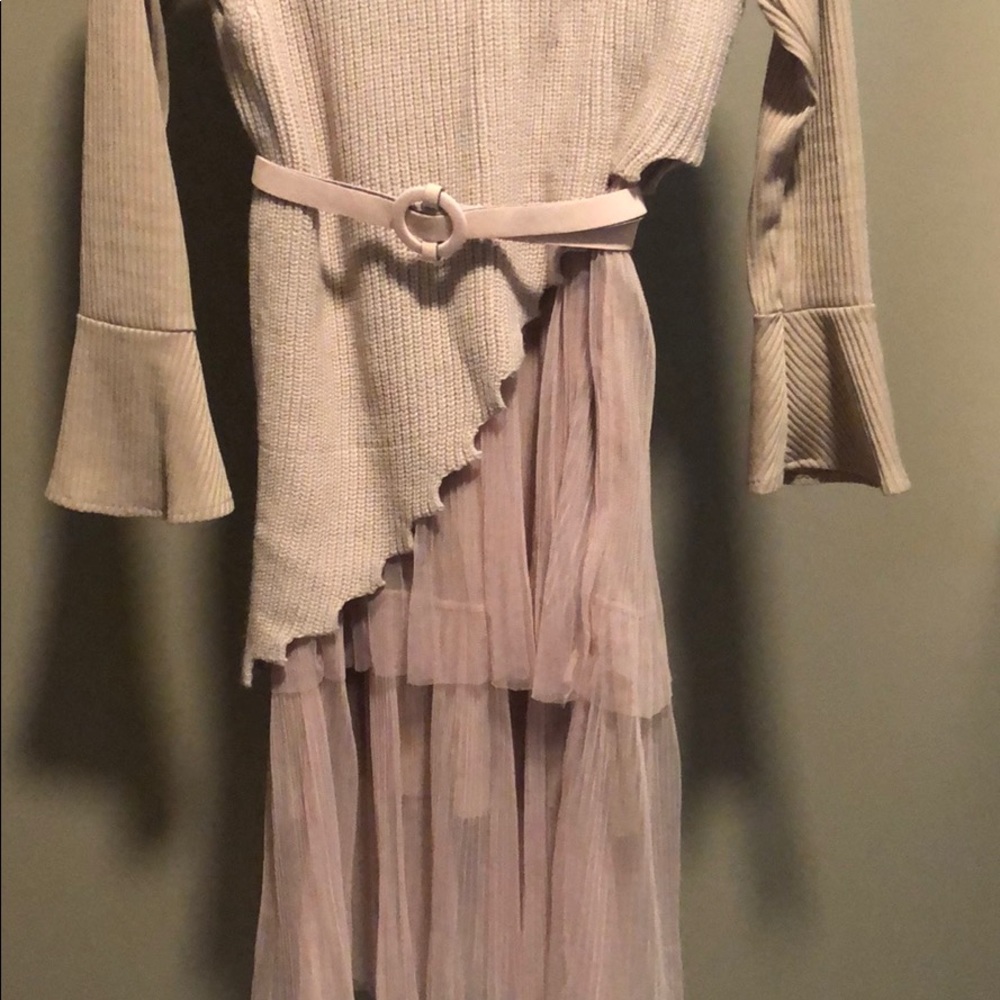Dress - Picture 2 of 3
